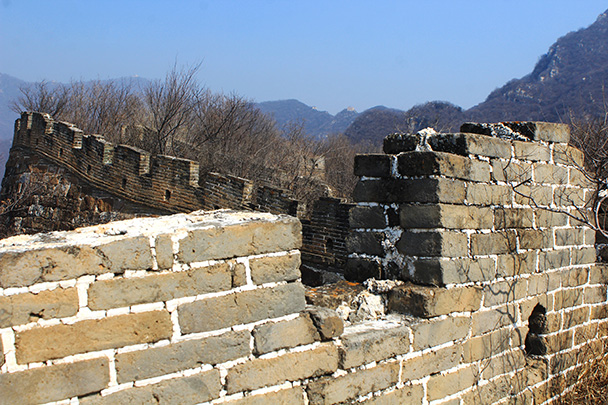 The wall made an interesting curve here - Chinese Knot Great Wall, 2018/03/10