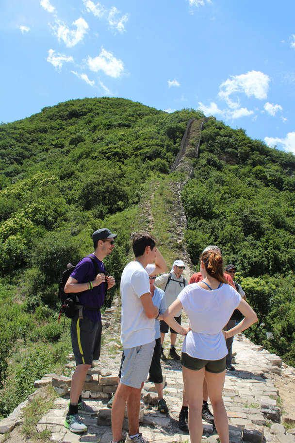 Ready to set off on the next uphill part of the walk - Middle Switchback Great Wall, 2015/06/07