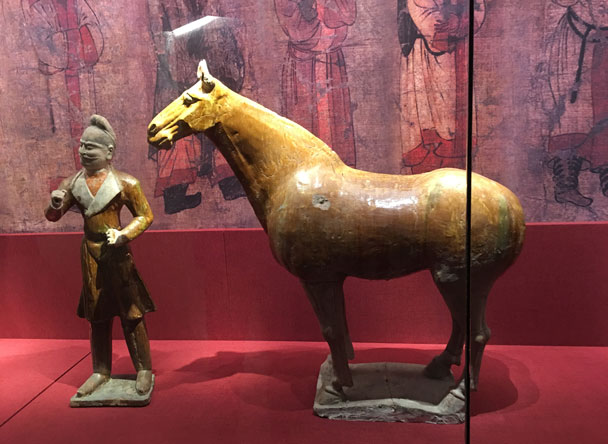 Glazed pottery horse and figure from the Tang Dynasty. (618-907) - Lanzhou Danxia Landform, Yellow River, and Bingling Temple, 2017/12