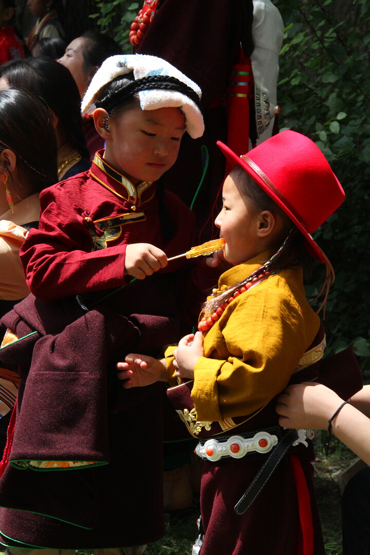 Tongren’s Festival of the Sixth Month, Qinghai Province, 2022/07 photo #3