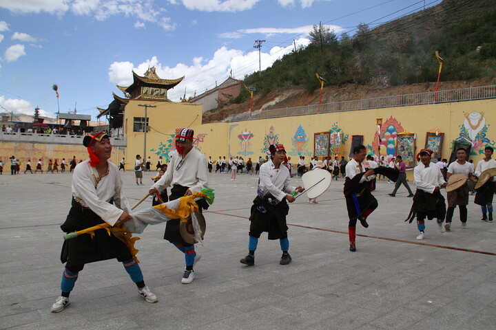 Tongren’s Festival of the Sixth Month, Qinghai Province, 2022/07 photo #10