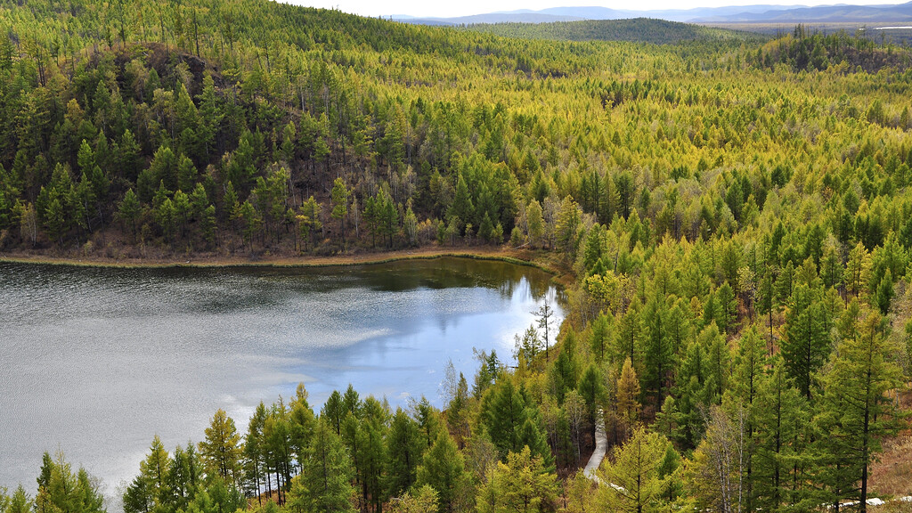 A'ershan Forest National Park, Inner Mongolia | A&rsquo;ershan&rsquo;s Camel Hump crater lake