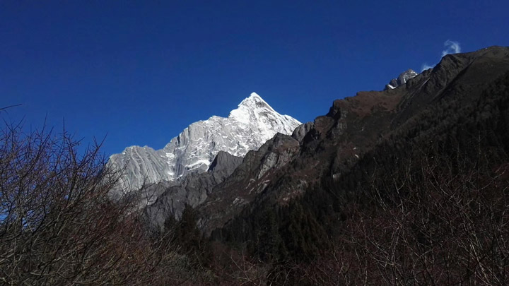 A distant peak, seen from the Changping Valley Scenic Area