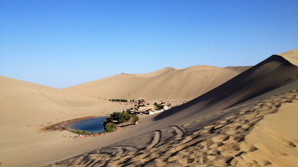 Silk Road Urumqi to Jiayuguan | Crescent Lake, Dunhuang