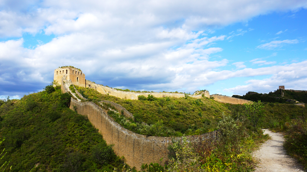 Gubeikou Great Wall | A large and solid tower on the Great Wall in Beijing&#039;s northeast