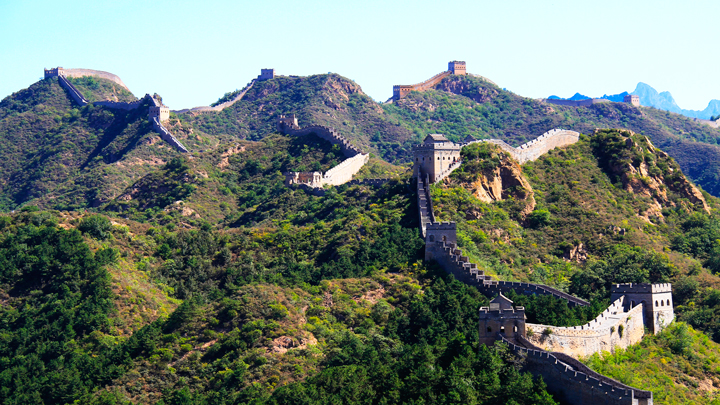 A wide view of the Great Wall at Jinshanling