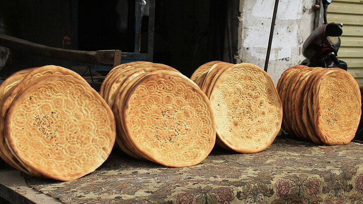 Naan bread for sale in Kashgar