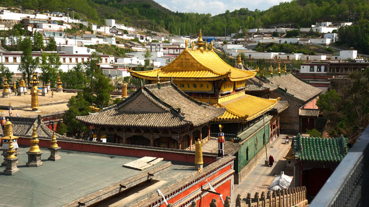 The golden roof of the main temple in Kumbum Monastery